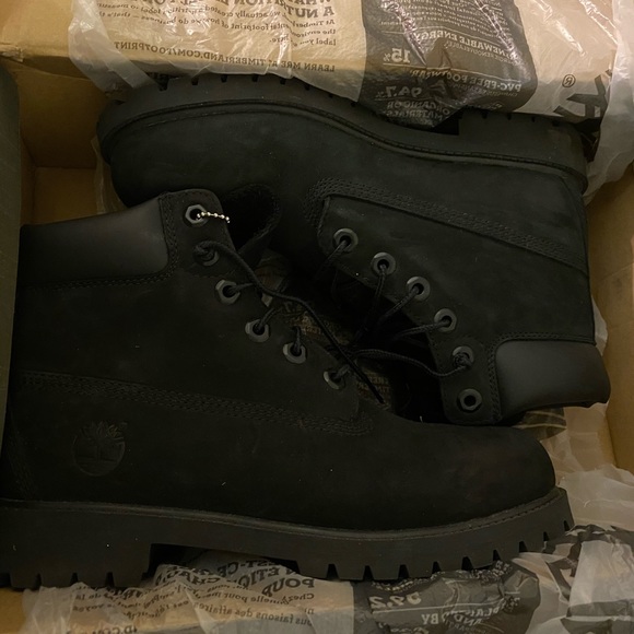 Women’s Timberlands - Picture 1 of 1